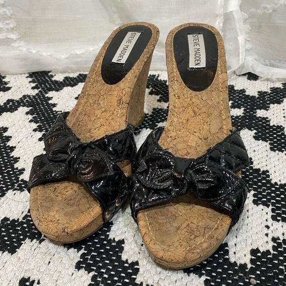 Steve Madden 90’s cork wedges with bow detail size 8 - Picture 2 of 10